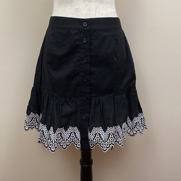 NWT Who What Wear Eyelet Lace Detail Button Front Skirt - Picture 1 of 3